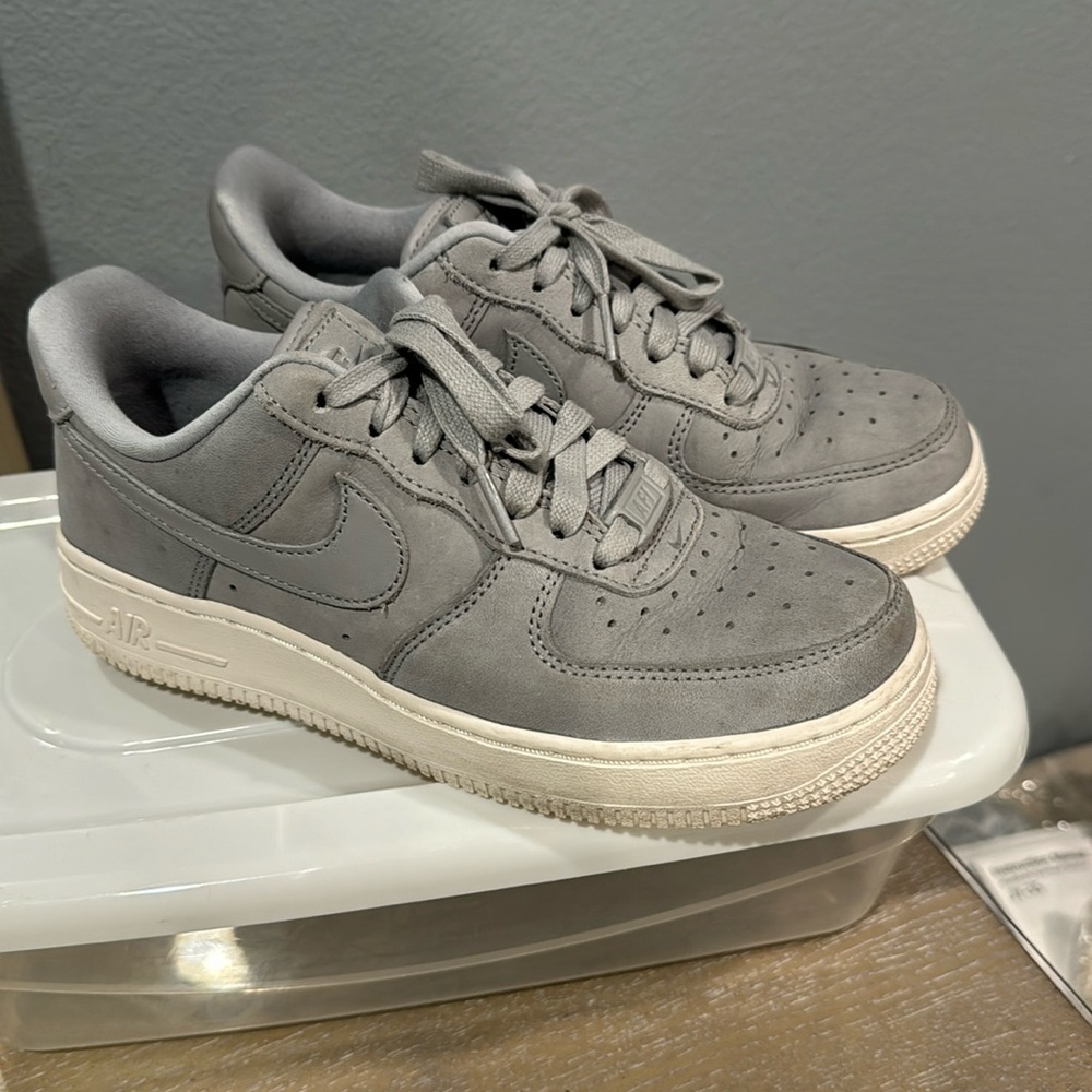 Women’s Nike air